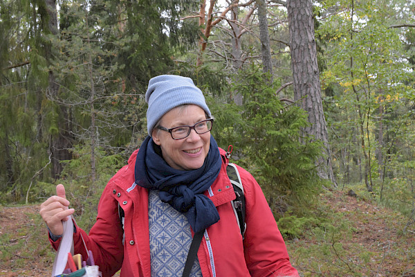 Åbolands naturskola har ett bra koncept, säger Maria Östman-Löfroth, förskollärare på Kyrkbackens skola i Nagu